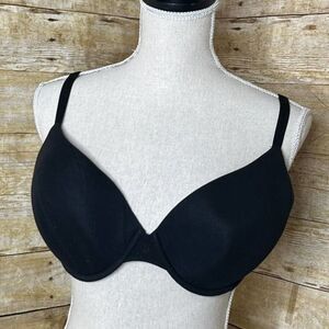 VICTORIA'S SECRET SIZE 38D BLACK LIGHTLY LINED UNDERWIRE BACK SMOOTHING DEMI BRA